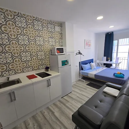 Apartamentos Metro Manises Aereopuerto Exterior photo
